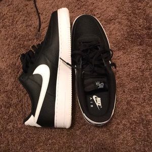 Black Nike Air Force 1